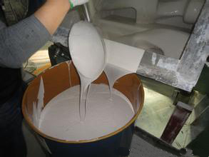 耐低溫模具硅膠能耐低溫多少度？